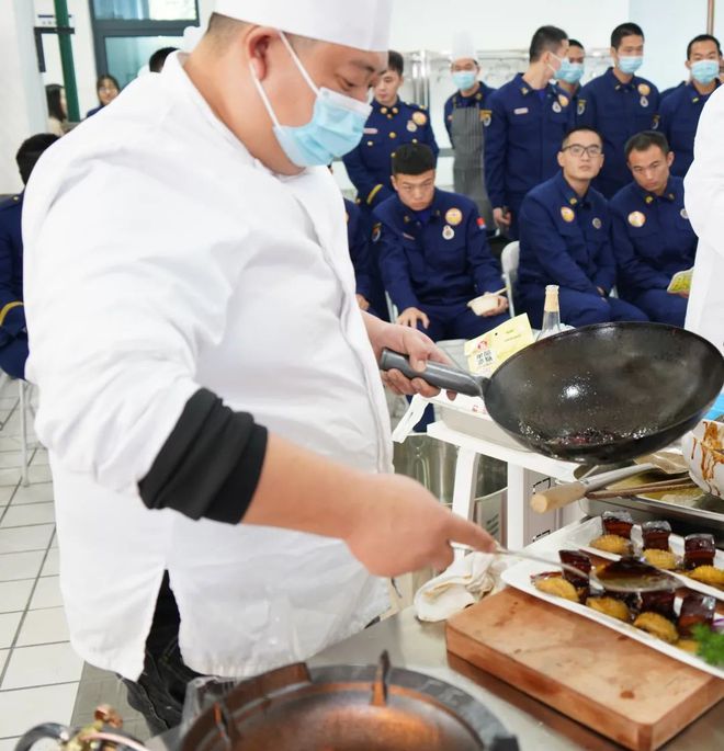 虹口举办消防主题‘美食节’，提升餐饮管理服务水平